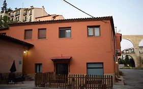 El Vinilo. Aparcamiento exterior gratuito